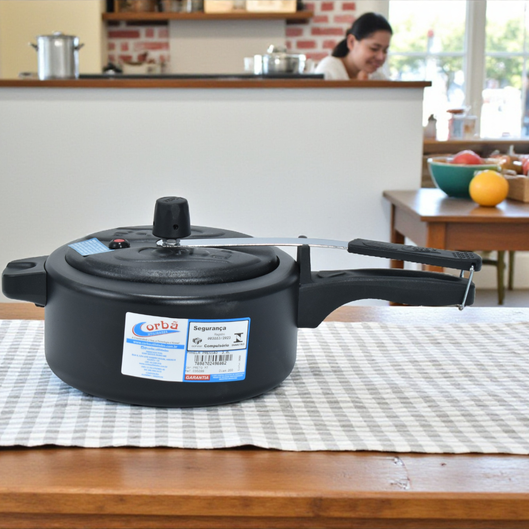 Panela de Pressão Preto MT Clássica 3 Litros– Corbã